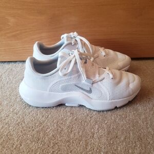 Women's white Nike In-season TR 13 training shoe